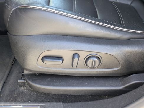 Used 2019 GMC Acadia Denali image 23