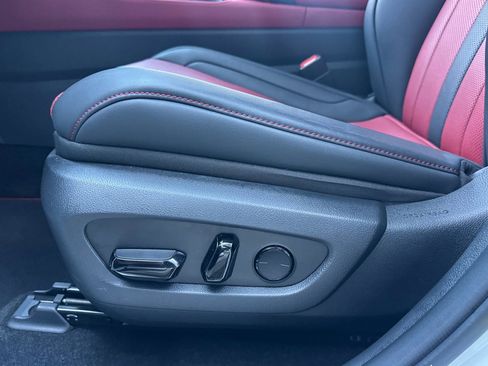 Used 2025 Lexus NX 450h+ F Sport image 14