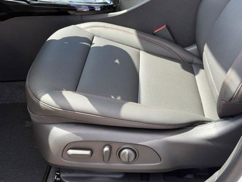 New 2026 Chevrolet Trax RS image 17