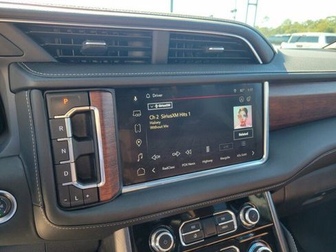 Used 2024 GMC Yukon XL Denali Ultimate image 22