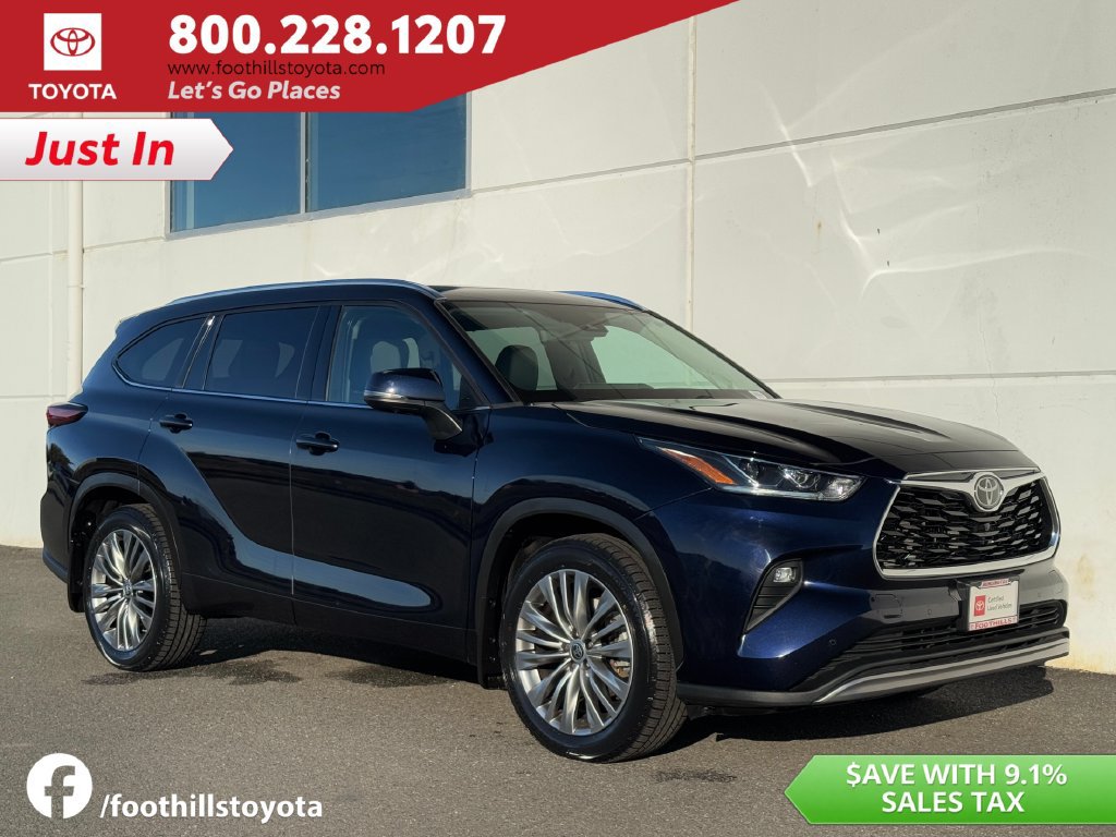 Used 2022 Toyota Highlander Platinum AWD/4WD image 1