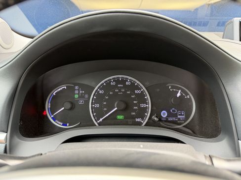 Used 2012 Lexus CT 200h Premium w/ Premium Audio Pkg FWD image 17