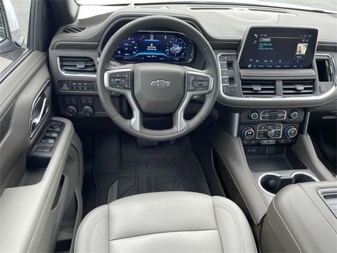 Certified 2024 Chevrolet Tahoe Z71 w/ Luxury Package image 14