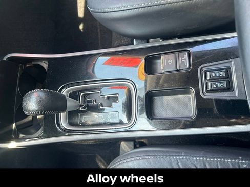 Used 2019 Mitsubishi Outlander SEL FWD image 16