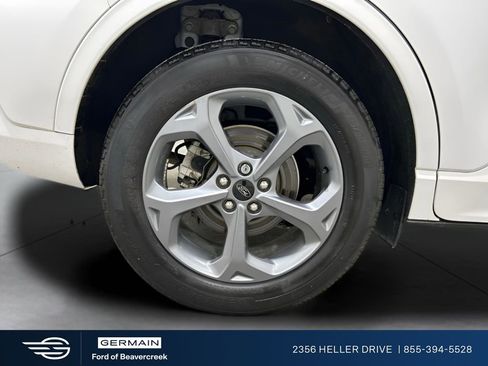 Used 2023 Ford Escape ST-Line w/ Tech Pack #1 FWD image 9