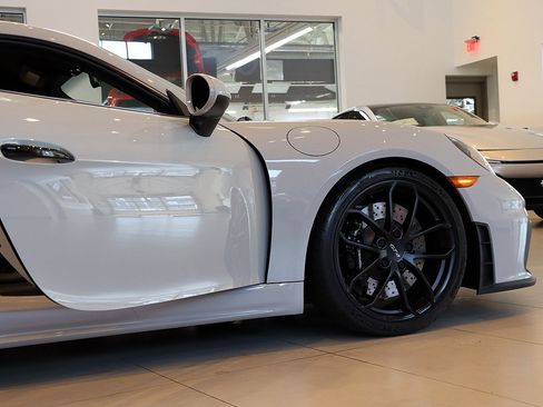 Used 2020 Porsche 718 Cayman GT4 image 24
