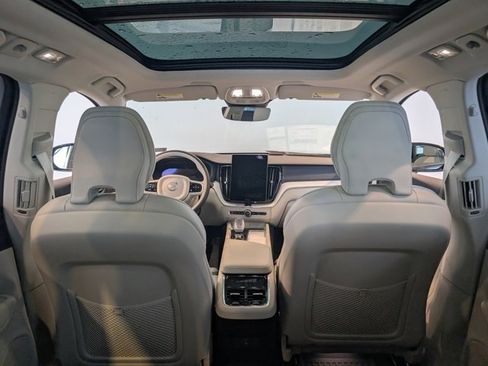 New 2026 Volvo XC60 B5 Ultra w/ Protection Package Premier image 29
