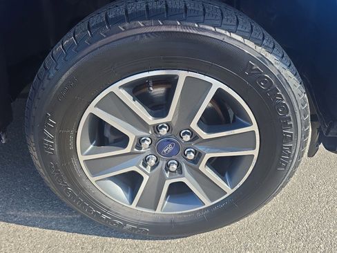 Used 2016 Ford F150 XLT w/ Equipment Group 302A Luxury image 31