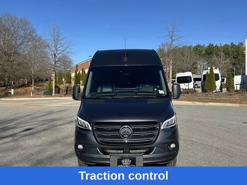 Used 2022 Mercedes-Benz Sprinter 3500 image 2