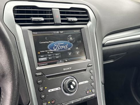 Used 2016 Ford Fusion Titanium image 22