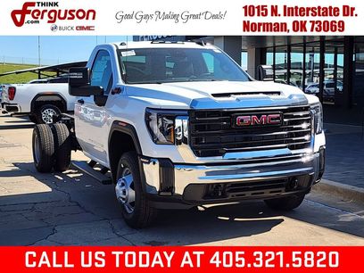 New 2026 GMC Sierra 3500 Pro w/ Convenience Package