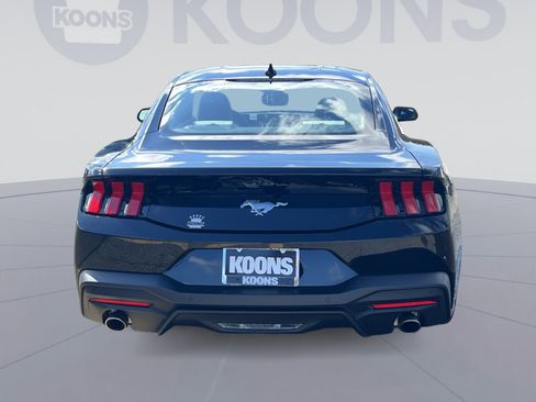 Used 2024 Ford Mustang Coupe image 5