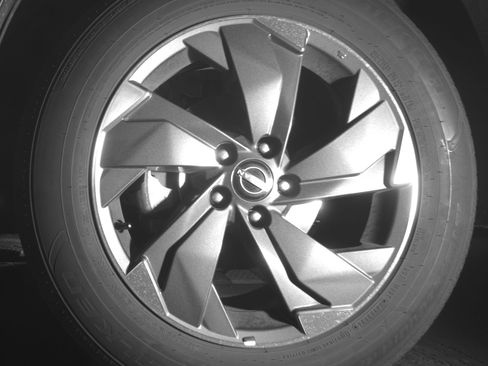 Used 2025 Nissan Rogue SV image 12