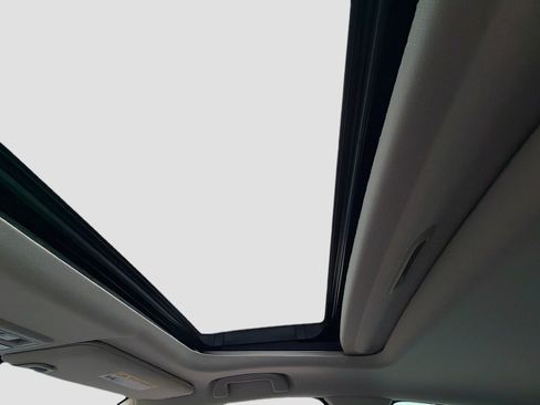 Used 2019 Honda Insight Touring image 12