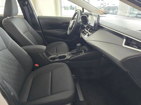 Used 2026 Toyota Corolla LE FWD image 39