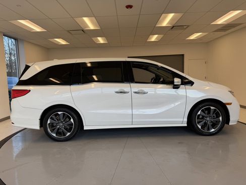 Used 2022 Honda Odyssey Elite image 7