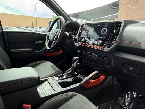 Used 2025 Nissan Frontier PRO-4X w/ Pro Convenience Package AWD/4WD image 38