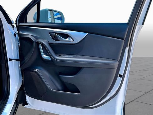Used 2020 Chevrolet Blazer LT FWD image 23