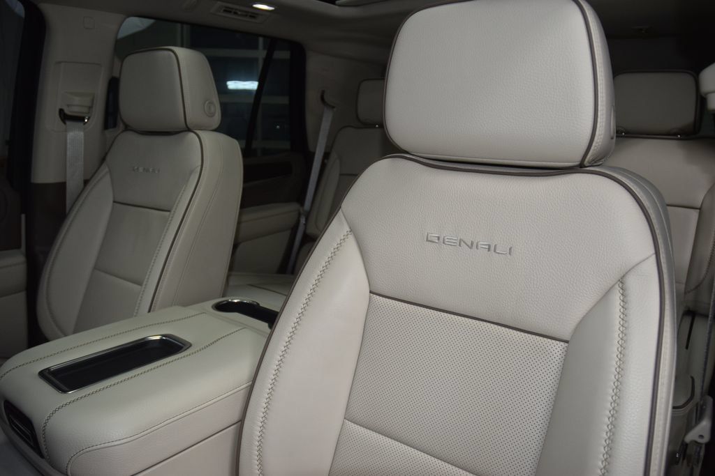 Used 2024 GMC Yukon Denali AWD/4WD image 44