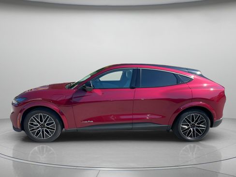 Used 2025 Ford Mustang Mach-E Premium AWD/4WD image 17