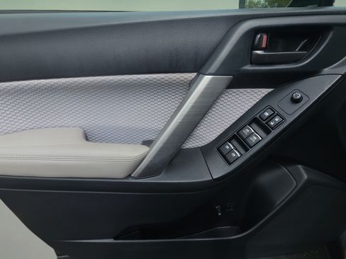 Used 2018 Subaru Forester 2.5i Premium AWD/4WD image 18