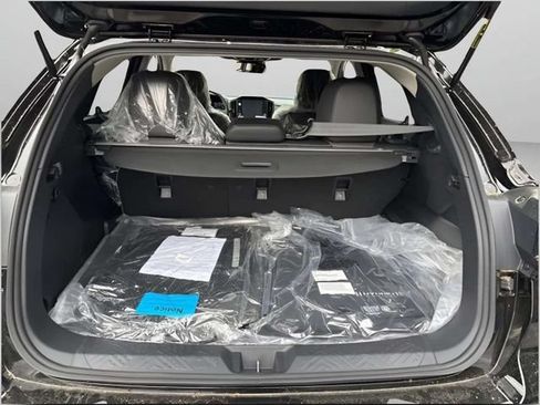New 2026 Subaru Crosstrek 2.5i Limited w/ Crosstrek Mirror Package AWD/4WD image 9