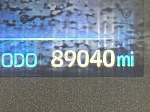 Used 2023 Toyota Corolla LE image 39