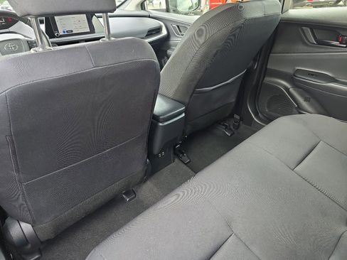 Used 2024 Toyota Prius LE image 18