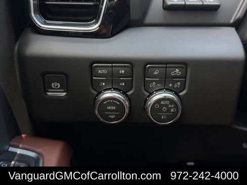 New 2026 GMC Sierra 2500 Denali Ultimate AWD/4WD image 19