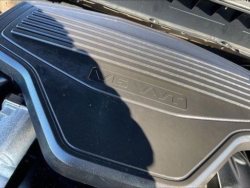 Used 2019 Chevrolet Blazer LT w/ Sun and Wheels Package image 40