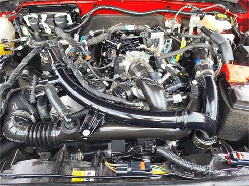 Used 2024 Ford Bronco Wildtrak image 28