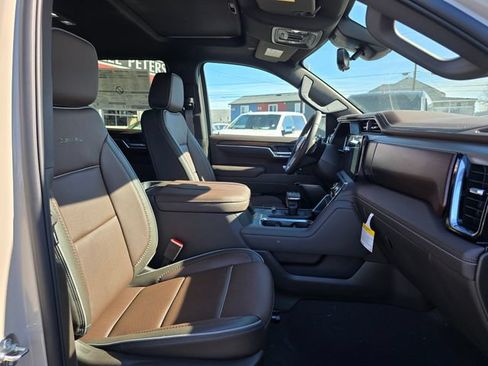 New 2026 GMC Sierra 1500 Denali w/ Denali Reserve Package AWD/4WD image 10
