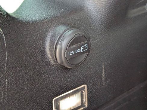Used 2022 Jeep Wrangler Sport AWD/4WD image 31