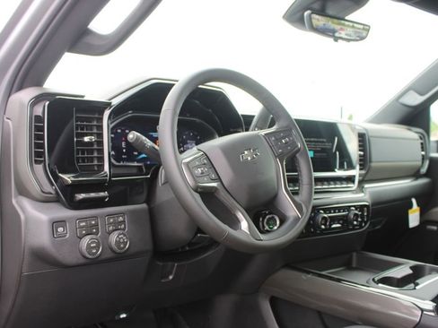 New 2026 Chevrolet Silverado 2500 ZR2 w/ LPO, Dark Essentials Package AWD/4WD image 26