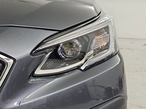 Used 2020 Subaru Outback Limited image 10