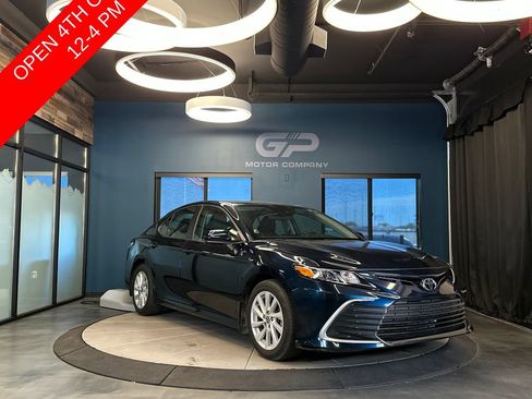 Used 2021 Toyota Camry LE FWD image 1