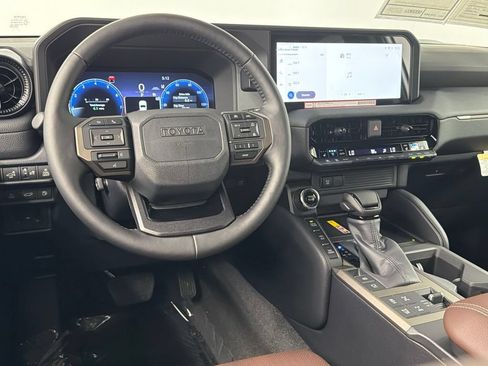 Used 2027 Toyota Land Cruiser AWD/4WD image 37