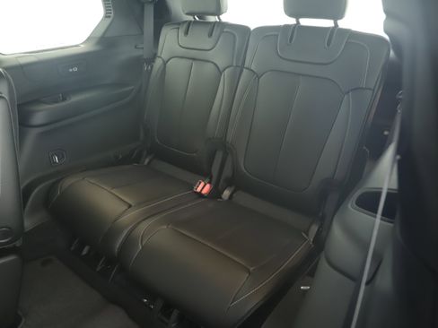 New 2025 Jeep Grand Cherokee L Limited w/ Luxury Tech Group II image 25