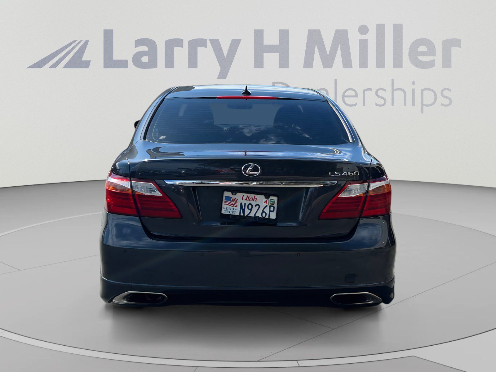 Used 2011 Lexus LS 460 w/ Sport Pkg RWD image 4