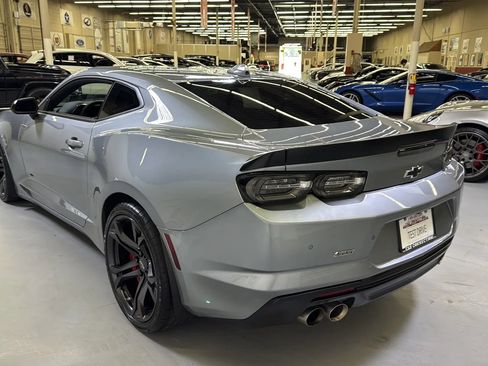 Used 2023 Chevrolet Camaro SS RWD image 9