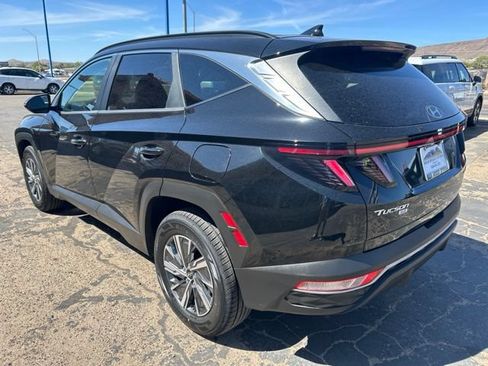 Used 2022 Hyundai Tucson Blue AWD/4WD image 4