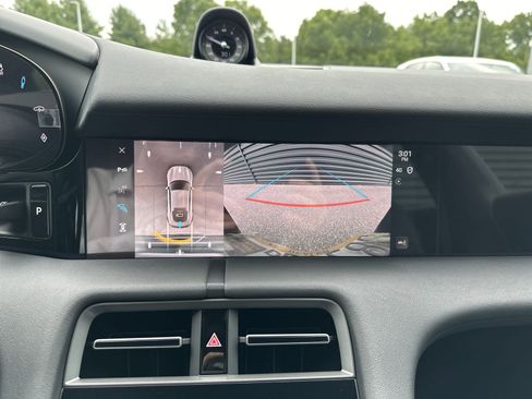 New 2025 Porsche Taycan image 21