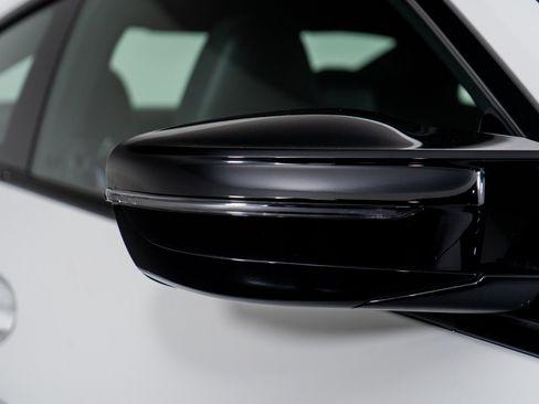 Used 2025 BMW M4 Coupe image 27