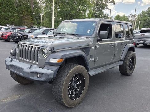Used 2020 Jeep Wrangler Unlimited Sport AWD/4WD image 3