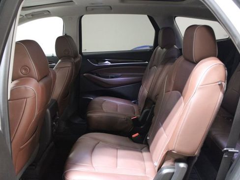 Used 2020 Buick Enclave Avenir w/ Avenir Technology Package image 24