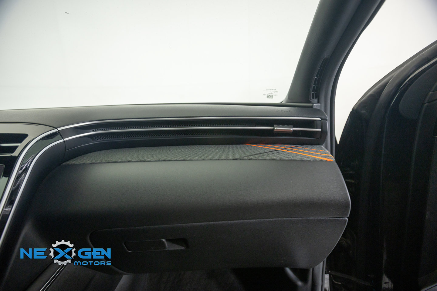Used 2023 Hyundai Santa Cruz Limited AWD/4WD image 43