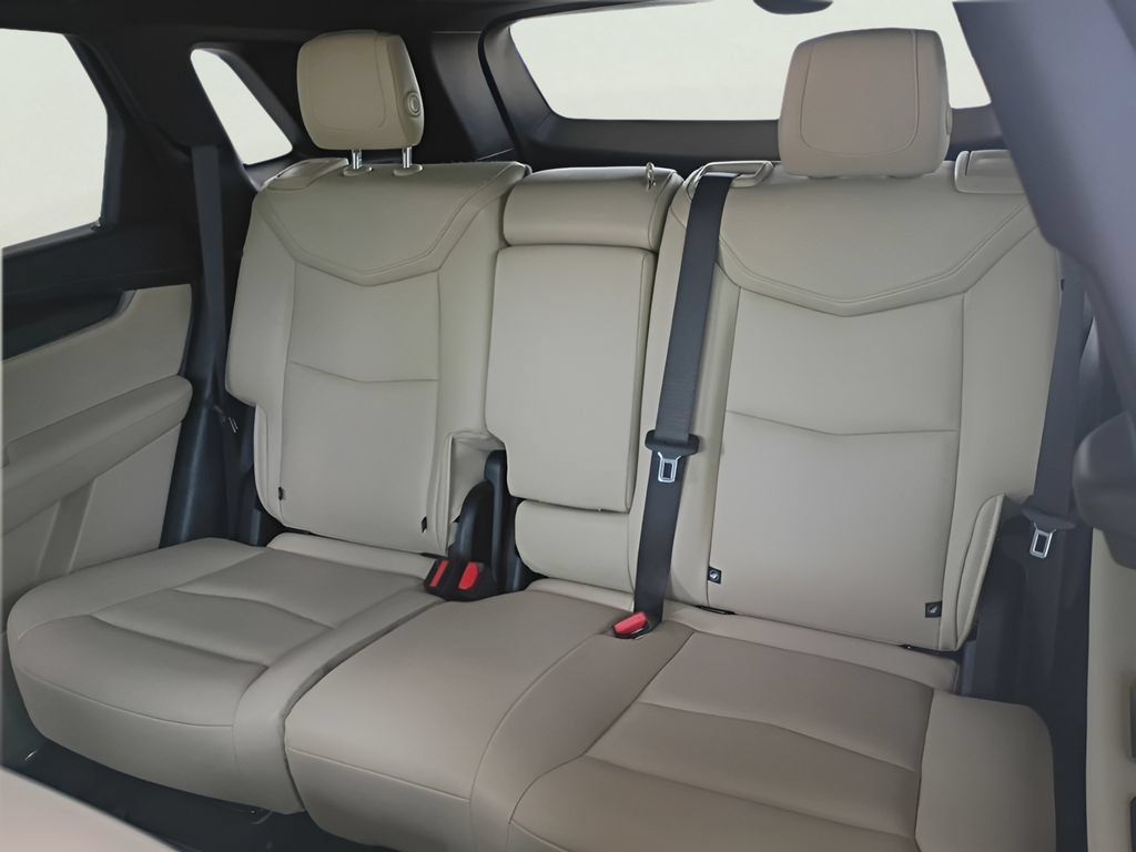Used 2019 Cadillac XT5 FWD image 11