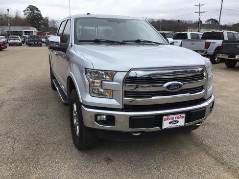 Used 2016 Ford F150 Lariat image 7