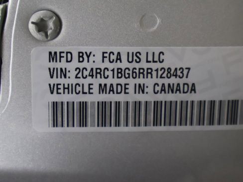 Used 2024 Chrysler Pacifica Touring-L image 45