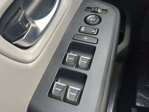 New 2025 Honda Pilot Touring image 23